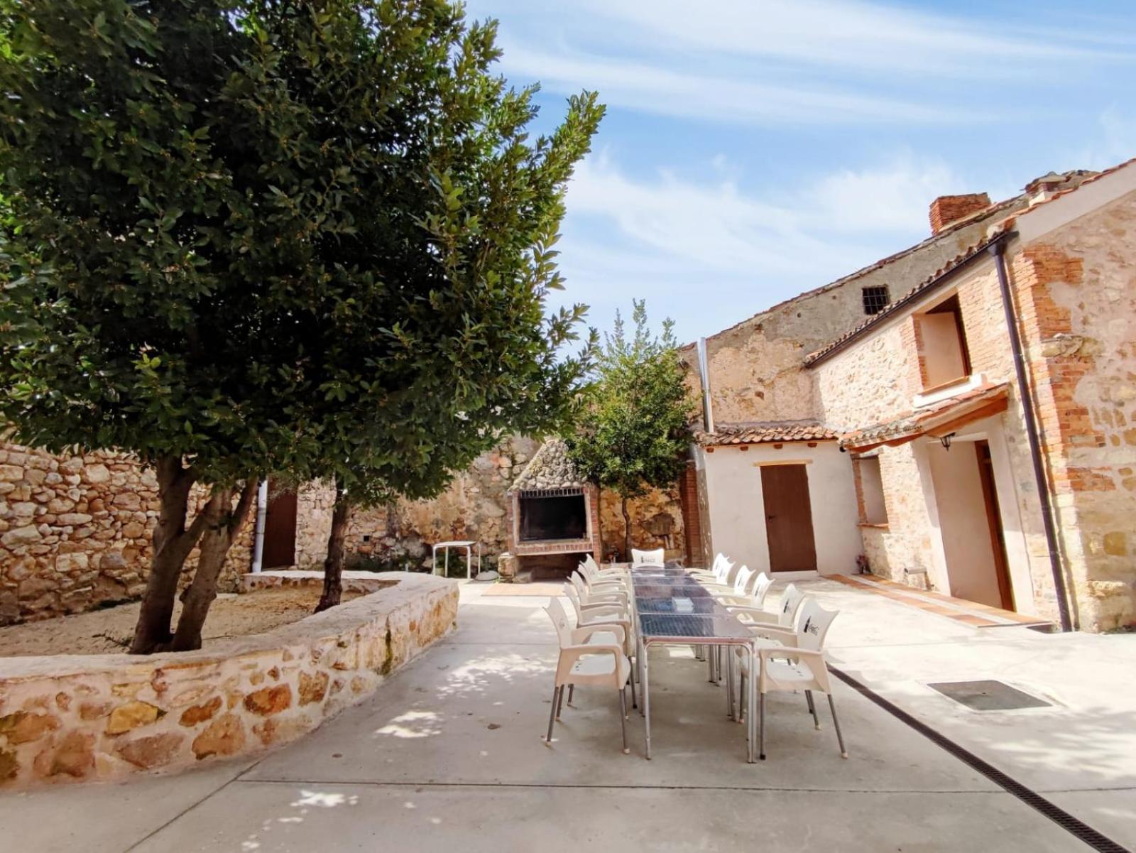 Alojamiento Turistico Los Laureles Segovia Eksteriør billede